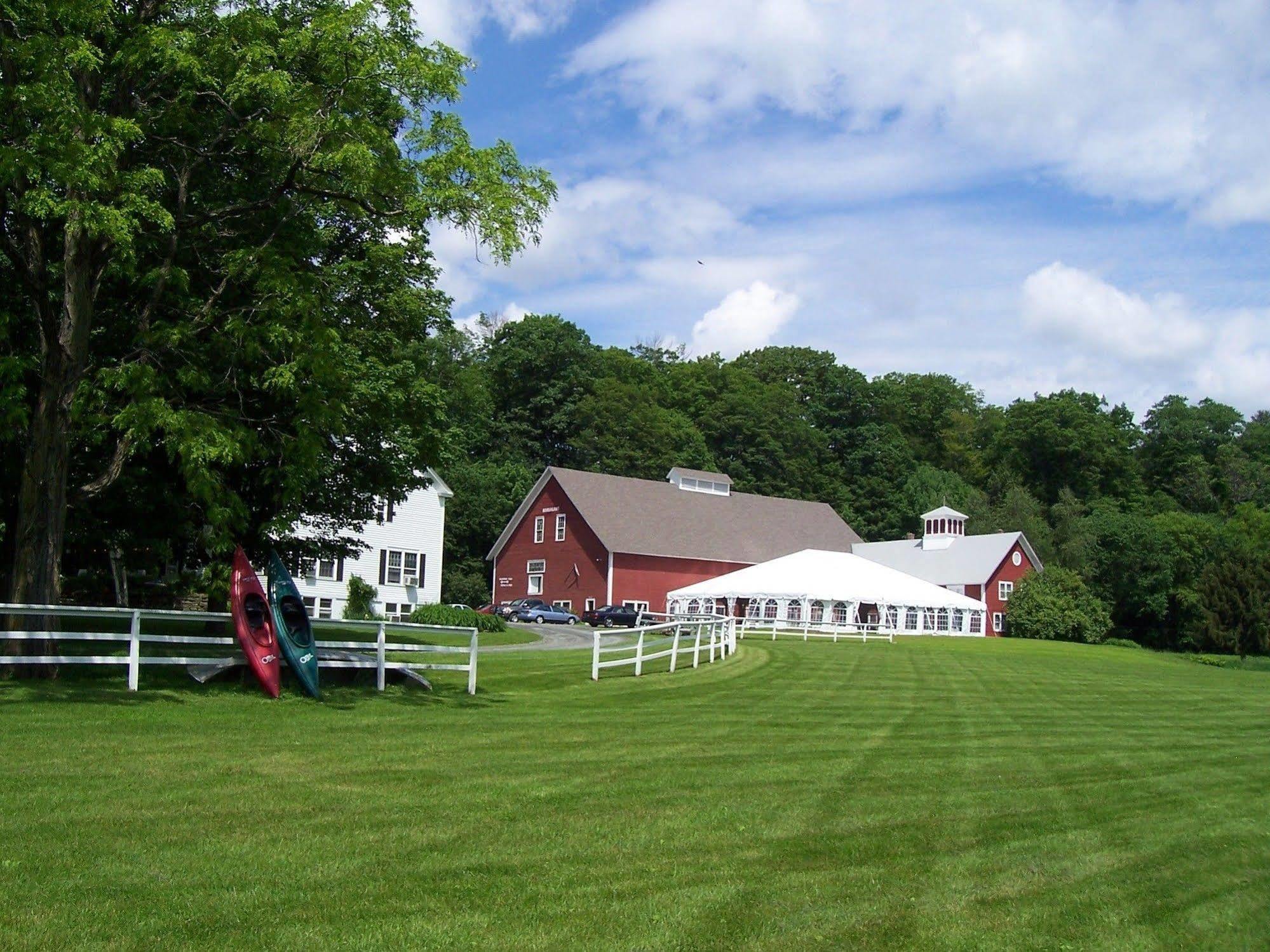 The Quechee Inn At Marshland Farm Esterno foto